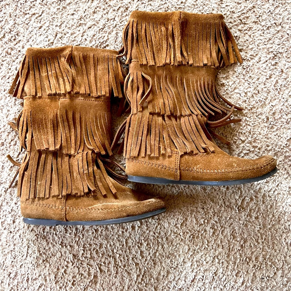 Minnetonka 3 layer fringe boots
